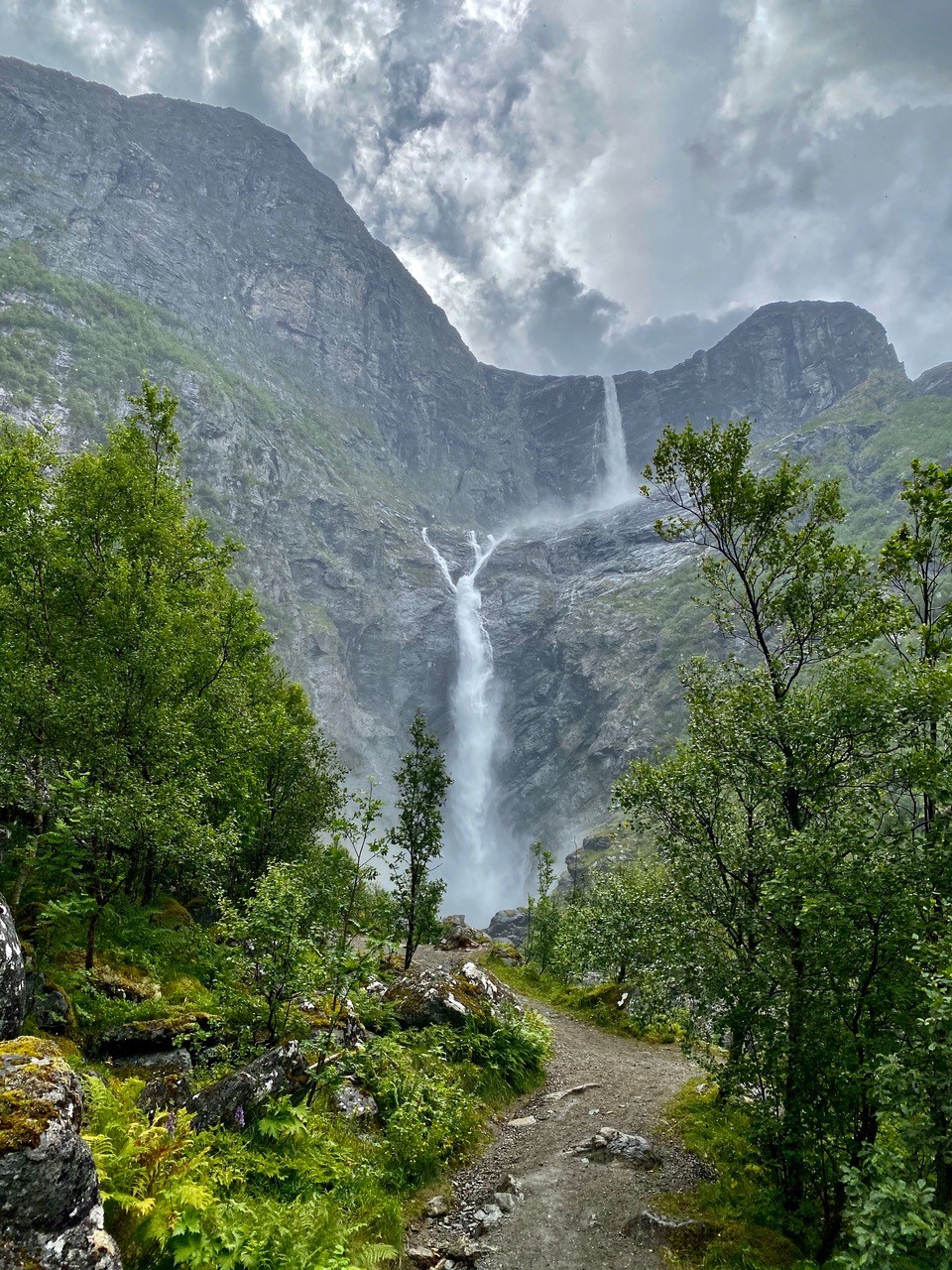 Om naturverd og natur som «kommersiell lekegrind»